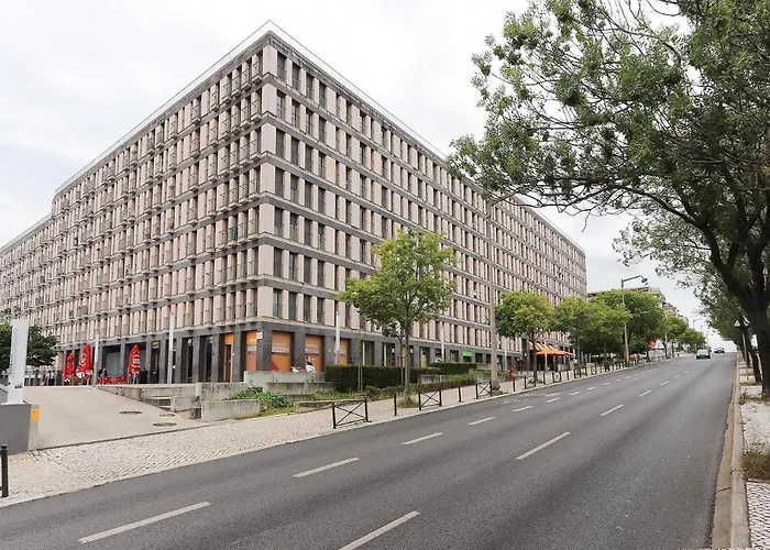 霍铭艾伏尼德勒斯诺瓦斯现代明亮公寓 *