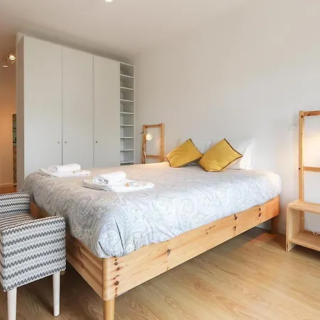 Modern & Bright Avenidas Novas By Homing Lägenhet
